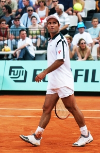  Fabrice SANTORO - Roland Garros 2003 / © Charles DUTOT                              