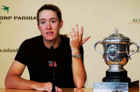  Justine HENIN - Roland Garros 2003 / © Charles DUTOT                               