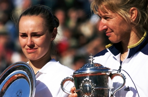  Martina HINGIS & Steffi GRAF - Finale Roland Garros 1999 / © Charles DUTOT