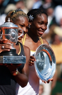  Serena & Venus WILLIAMS - Finale Roland Garros 2002 / © Charles DUTOT                               
